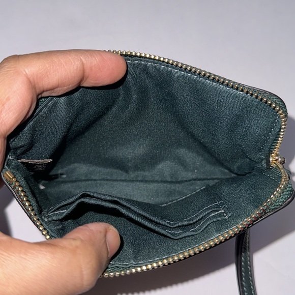 Coach wristlet - Picture 6 of 8